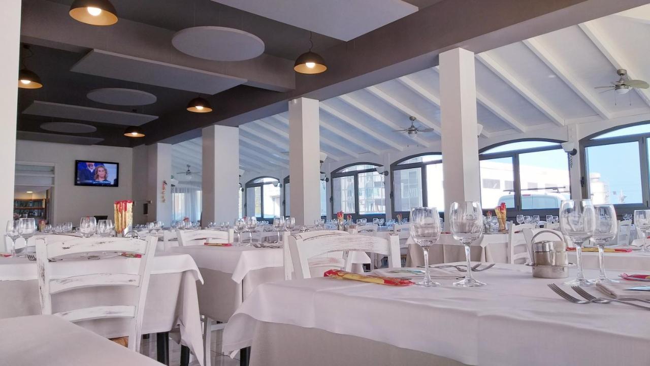 Hotelristorante Il Punto Marotta Esterno foto