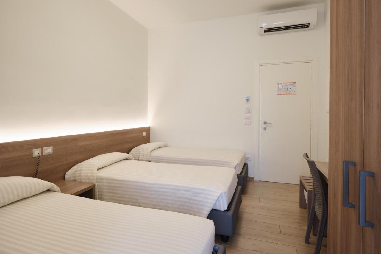 Hotelristorante Il Punto Marotta Esterno foto